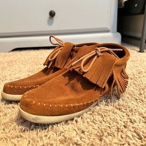 Minnetonka suede moccasins